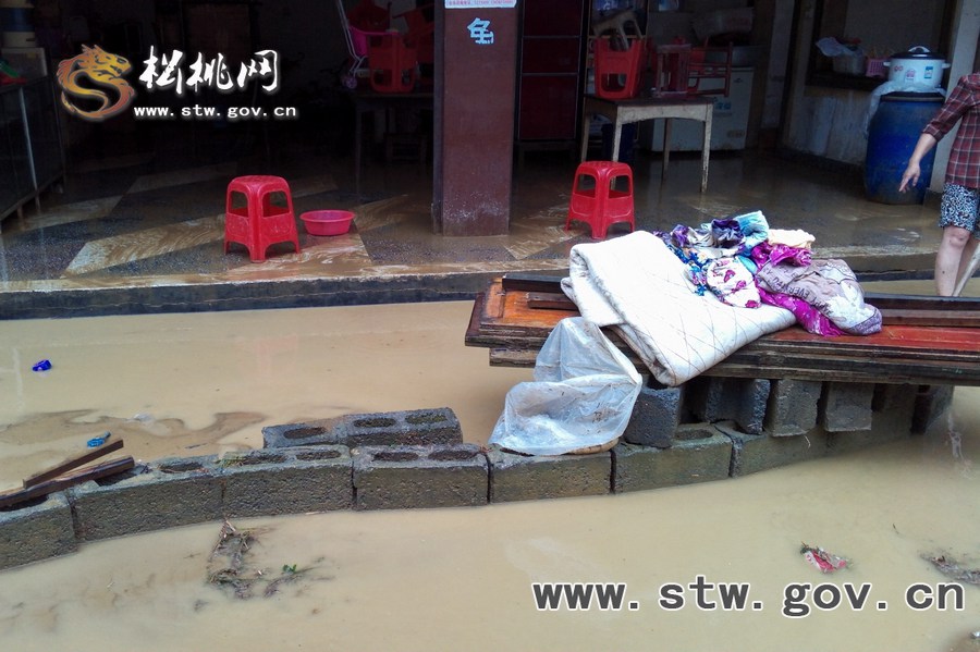 特大暴雨襲擊松桃 搶險救災爭分奪秒