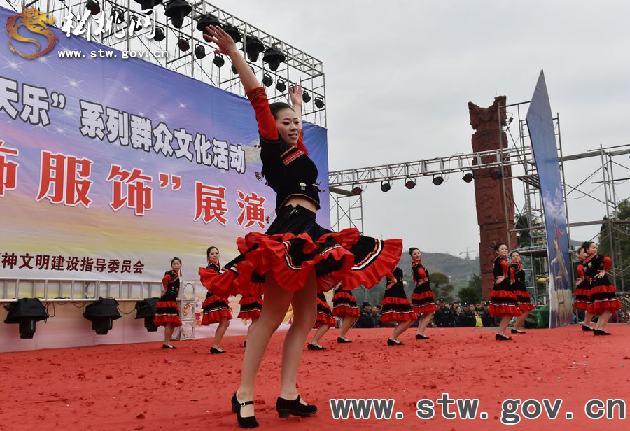 【新春七天樂】“銀飾服飾”展演扮靚苗鄉(xiāng)