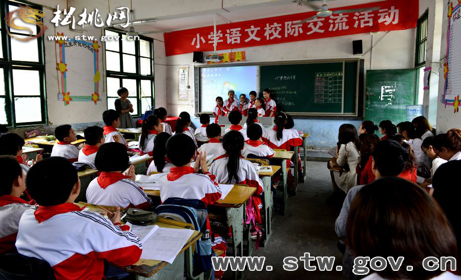 松桃：校際聯(lián)動(dòng)研培 助力教師成長(zhǎng)