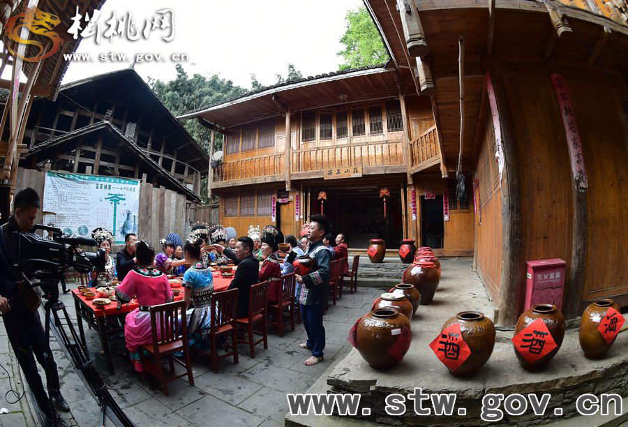 央視聚焦松桃，唱響苗家中國(guó)夢(mèng)