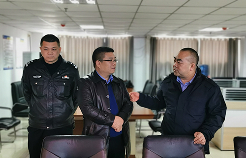 石磊張德沛石敏吳峰龍健清黃曉勇率隊(duì)看望慰問春節(jié)值班人員