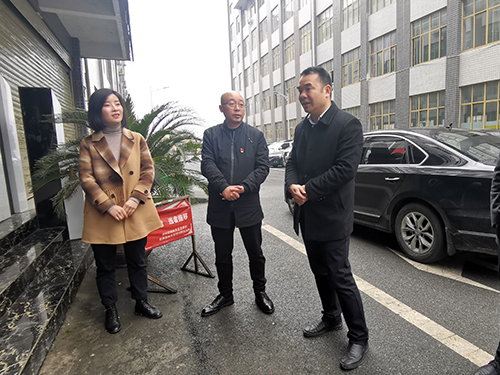 石磊張德沛石敏吳峰龍健清黃曉勇率隊(duì)看望慰問春節(jié)值班人員