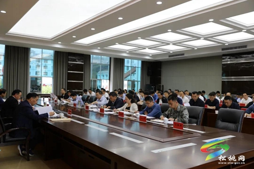 縣委2021年第12次常委會(huì)議召開