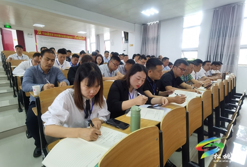 在感恩奮進中揚帆啟航