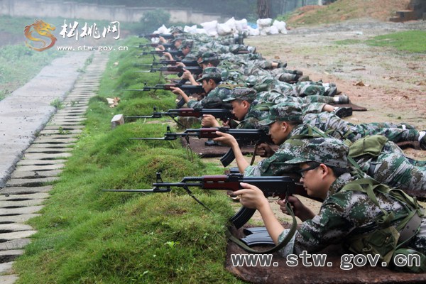 松桃人武部備戰(zhàn)省軍地聯(lián)考聯(lián)評訓(xùn)練掠影