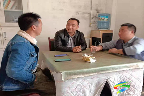 ​沙壩河鄉(xiāng)擰緊清明期間森林防火“安全栓”