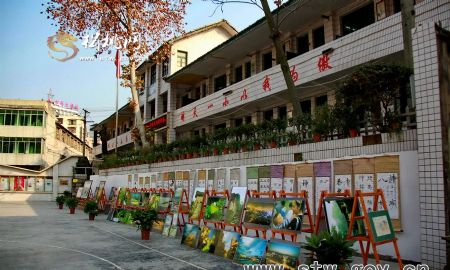 松桃一完小舉行第六屆校園文化節(jié)