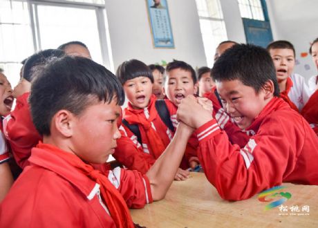 松桃：傳統(tǒng)體育文化進校園