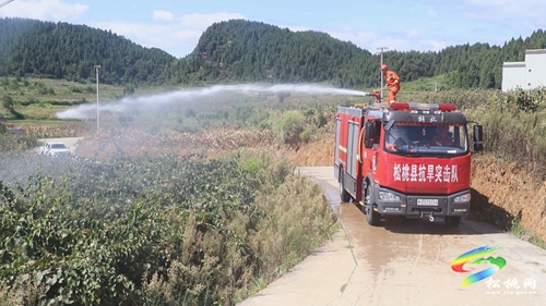 送水3477.5噸 松桃消防全力抗旱解民憂