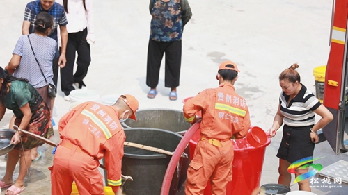 送水3477.5噸 松桃消防全力抗旱解民憂