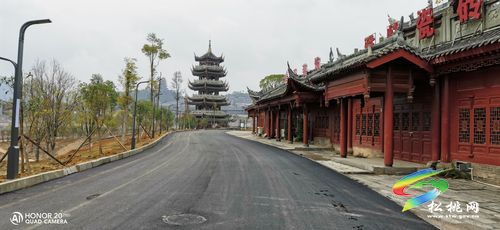 看！松桃九龍湖環(huán)湖旅游公路鋪油啦
