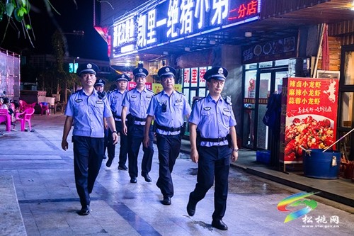 【百日行動】當好“守夜人”！松桃公安開展夏夜治安巡查宣防行動