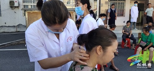 松桃：服務(wù)送上門 百姓感黨恩