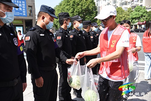 “夏送清涼”　志愿服務(wù)沁人心