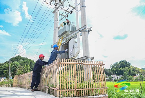 松桃供電局:全力服務(wù)抗旱保電保障農(nóng)田灌溉