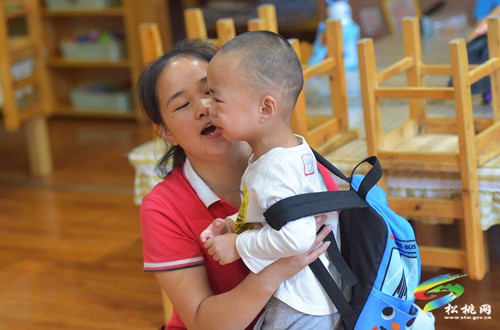 松桃實(shí)驗(yàn)幼兒園:開(kāi)學(xué)真暖心