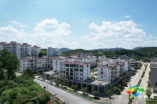 松桃：水庫(kù)移民產(chǎn)業(yè)助穩(wěn)，易地搬遷增收有路