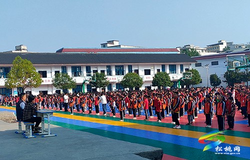 盤信鎮(zhèn)開展法治進(jìn)校園宣傳活動(dòng)