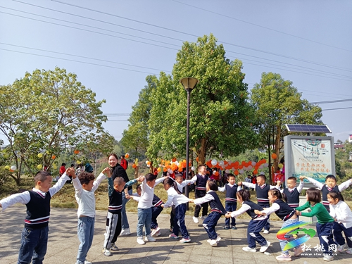 松桃實驗幼兒園開展2022年秋季學(xué)期秋游活動