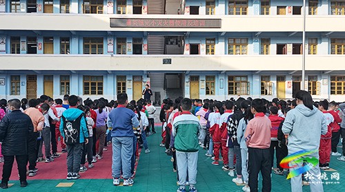 寨英鎮(zhèn)教育系統(tǒng)開展“119”全國(guó)消防日系列安全知識(shí)教育活動(dòng)