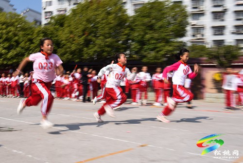 松桃第一完小舉行2022年冬季文化體育藝術(shù)節(jié)