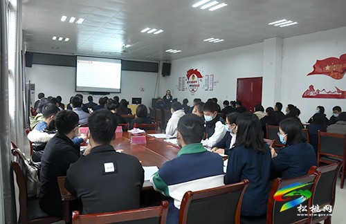 銅仁市縣級(jí)黨校(行政學(xué)校)辦學(xué)質(zhì)量評(píng)估組來(lái)松桃開(kāi)展評(píng)估