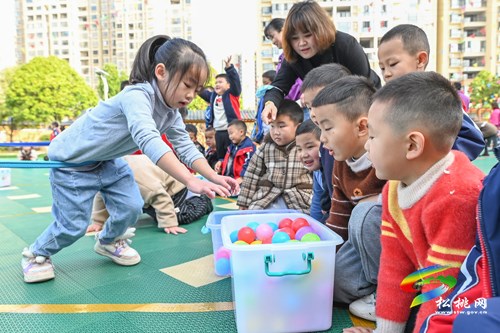 松桃：趣味游戲　樂享童年