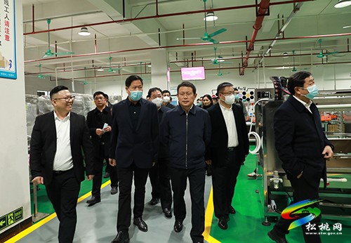 龍群躍率隊赴東莞招商考察