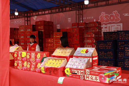 “原味”年貨促消費(fèi) 市場回暖迎新春