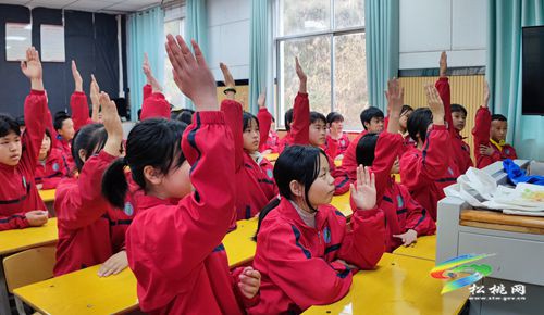 松桃：交通安全進(jìn)校園?高速沿線更安全