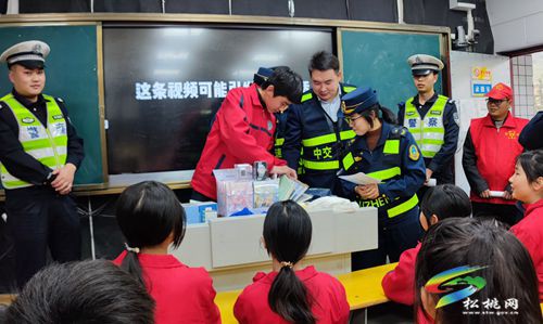 松桃：交通安全進(jìn)校園?高速沿線更安全