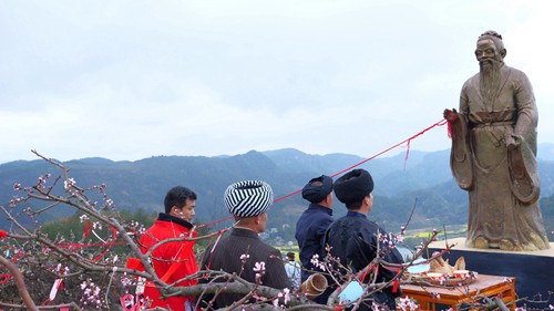 【多彩貴州?花漾中國】松桃：千畝桃花開 萬人赴盛宴
