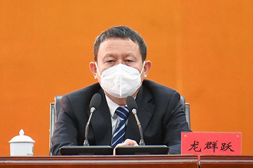 縣委經(jīng)濟(jì)工作會(huì)議召開