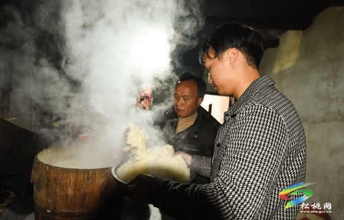 松桃：打糍粑 迎春節(jié)