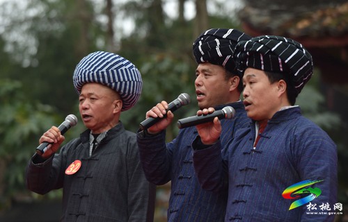 松桃：苗嶺歡歌過(guò)大年