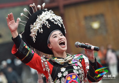 松桃：苗嶺歡歌過(guò)大年
