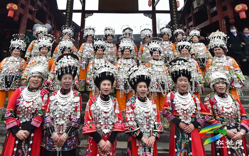 松桃：苗嶺歡歌過(guò)大年