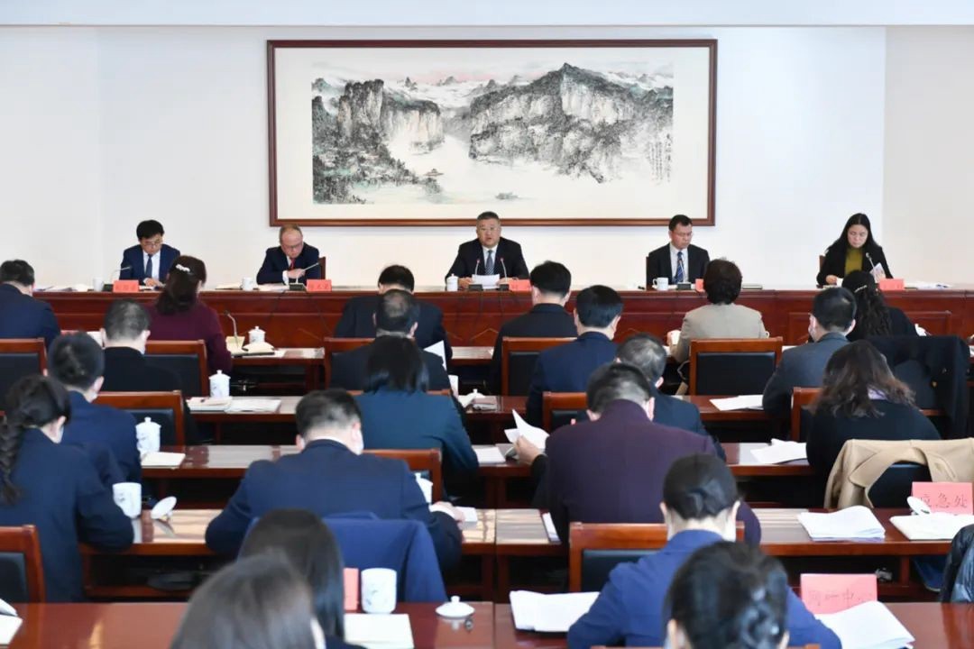 全省網(wǎng)信辦主任會議在貴陽召開