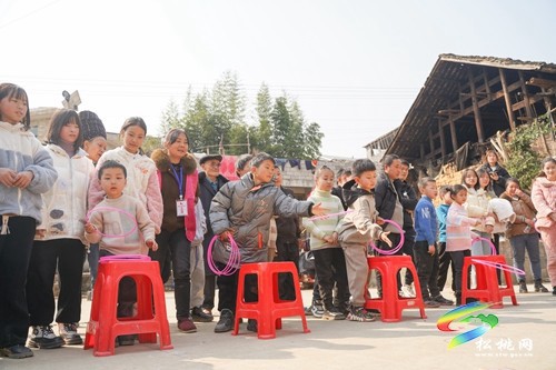 正大鎮(zhèn)：鄉(xiāng)村趣味運(yùn)動會 親子互動樂開懷