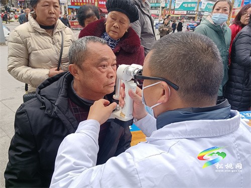 東莞市“最美天使志愿服務(wù)隊”來松桃送教送技送醫(yī)