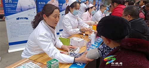東莞市“最美天使志愿服務(wù)隊”來松桃送教送技送醫(yī)