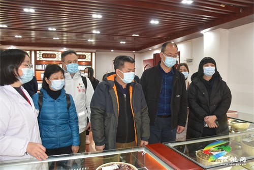 【山海相連 莞銅情深】東莞市衛(wèi)生健康局率隊到松桃調(diào)研指導(dǎo)工作