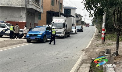 普覺鎮(zhèn)持續(xù)做好道路交通路檢路查工作