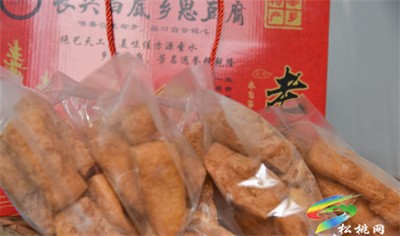 長興堡鎮(zhèn)白底村：傳統(tǒng)工藝做豆腐 品出家鄉(xiāng)老味道