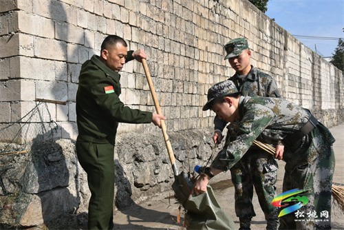 松桃人武部開展新兵役前教育及學(xué)雷鋒主題活動