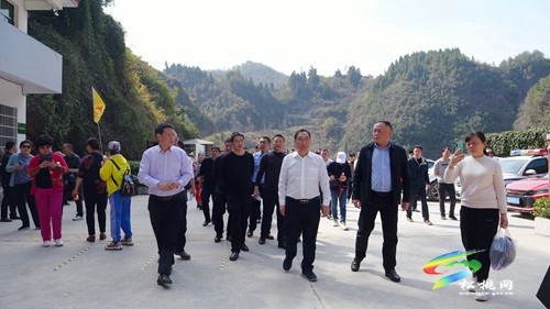 全縣抓黨建促鄉(xiāng)村振興基層黨組織書記“擂臺(tái)比武”暨重點(diǎn)工作現(xiàn)場(chǎng)觀摩總結(jié)會(huì)召開