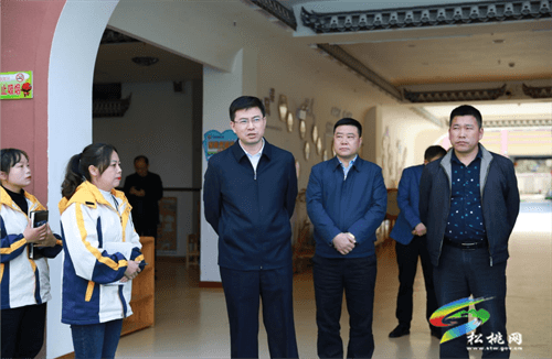 潘攀到松桃開展市級領導包保食品生產經營主體調研工作
