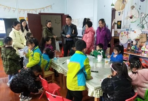 松桃第二幼教集團召開2022年秋季學(xué)期工作總結(jié)會暨2023年春季學(xué)期工作推進會