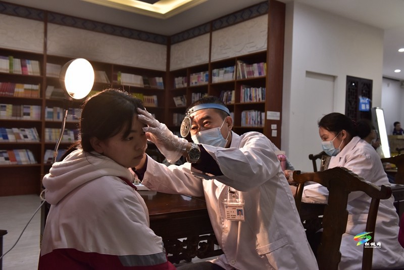 【助力高考·為夢護(hù)航 】松桃縣人民醫(yī)院為7000余名高考學(xué)生體檢