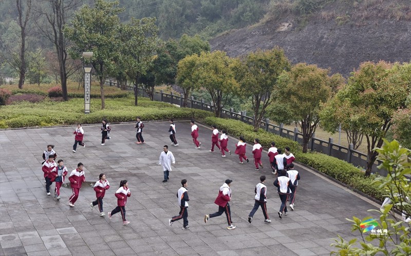 【助力高考·為夢護(hù)航 】松桃縣人民醫(yī)院為7000余名高考學(xué)生體檢